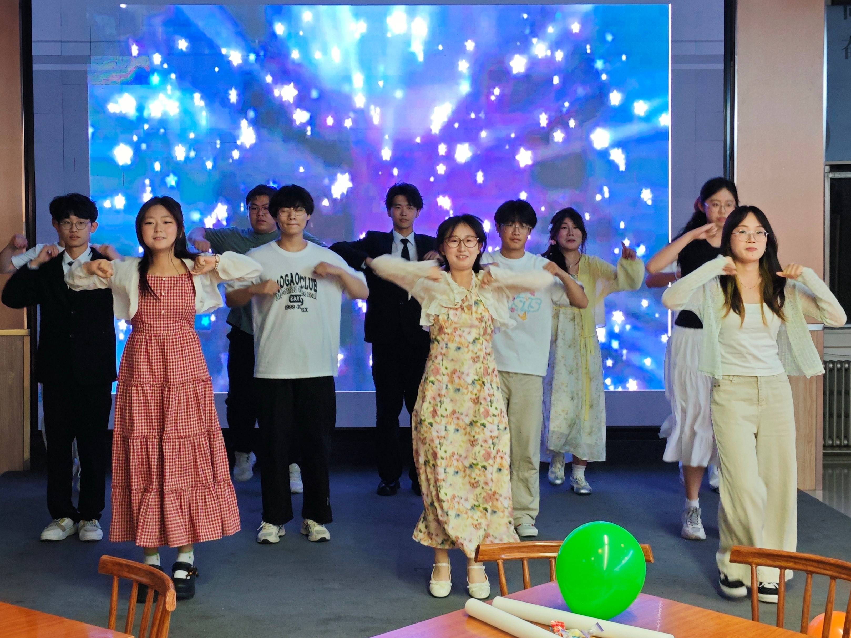 57F37AD5BE3AAB789446237C261EAB23_看图.jpg