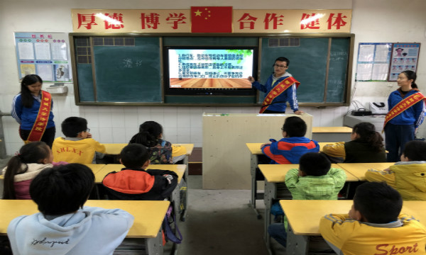 1542877370390260.jpg 新青年.jpg