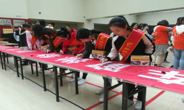 1531110670463350.jpg 新青年.jpg
