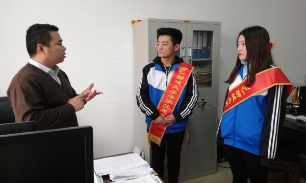 1544961795163107.jpg 新青年1.jpg