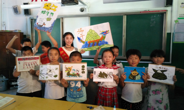 【农学】举办“种子拼图 共度端午”活动.jpg