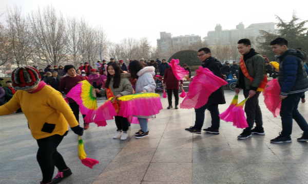 1542336390786679.jpg 关爱老年人1.jpg